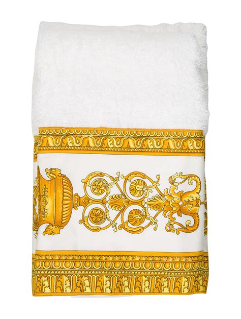 versace hand towel